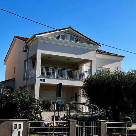 Apartments Villa Lili Umag Zewnętrze zdjęcie