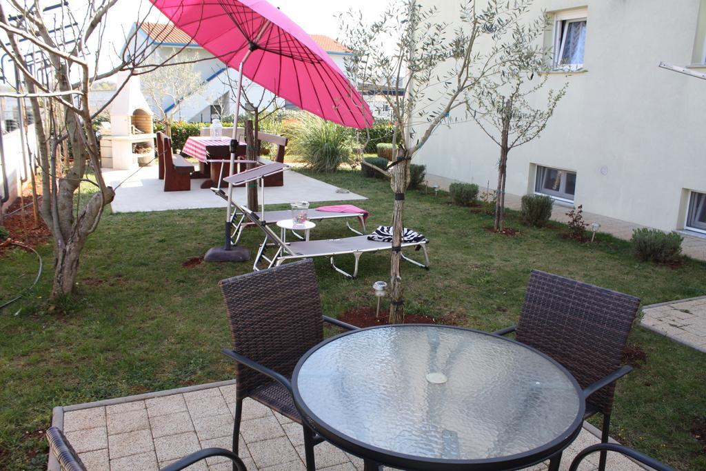 Apartments Villa Lili Umag Zewnętrze zdjęcie