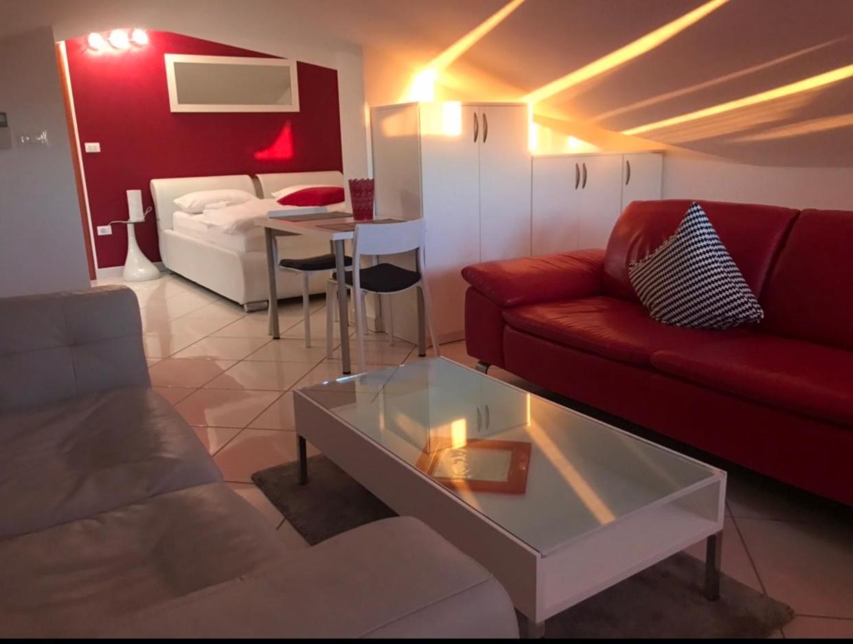 Apartments Villa Lili Umag Zewnętrze zdjęcie