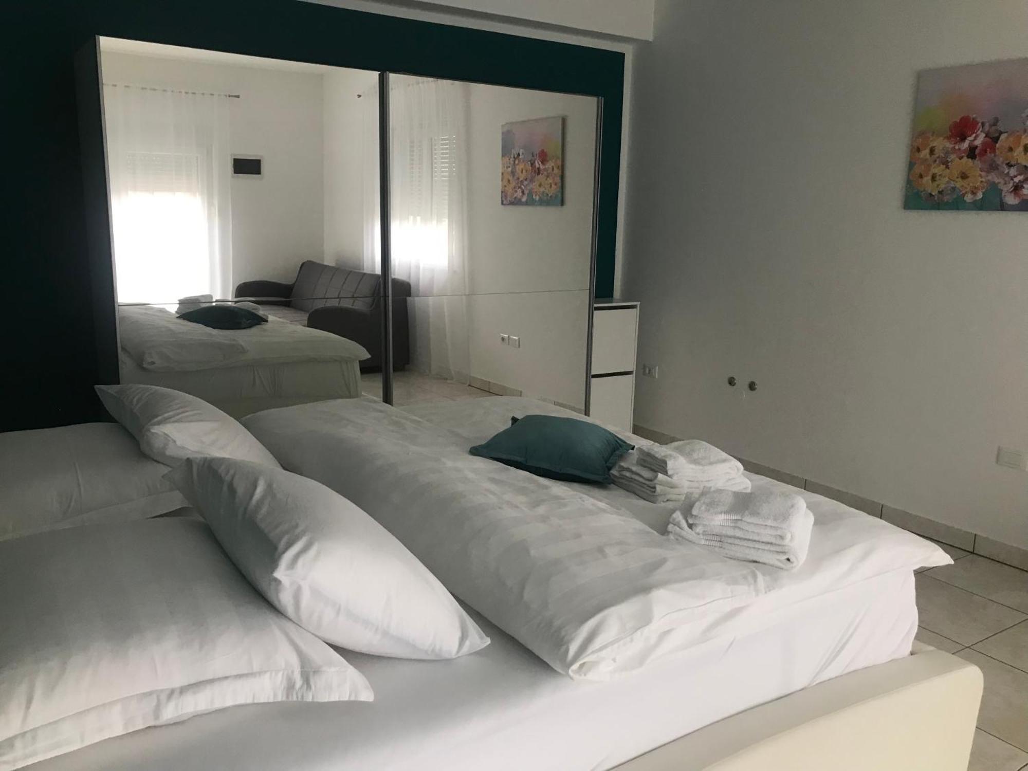 Apartments Villa Lili Umag Zewnętrze zdjęcie