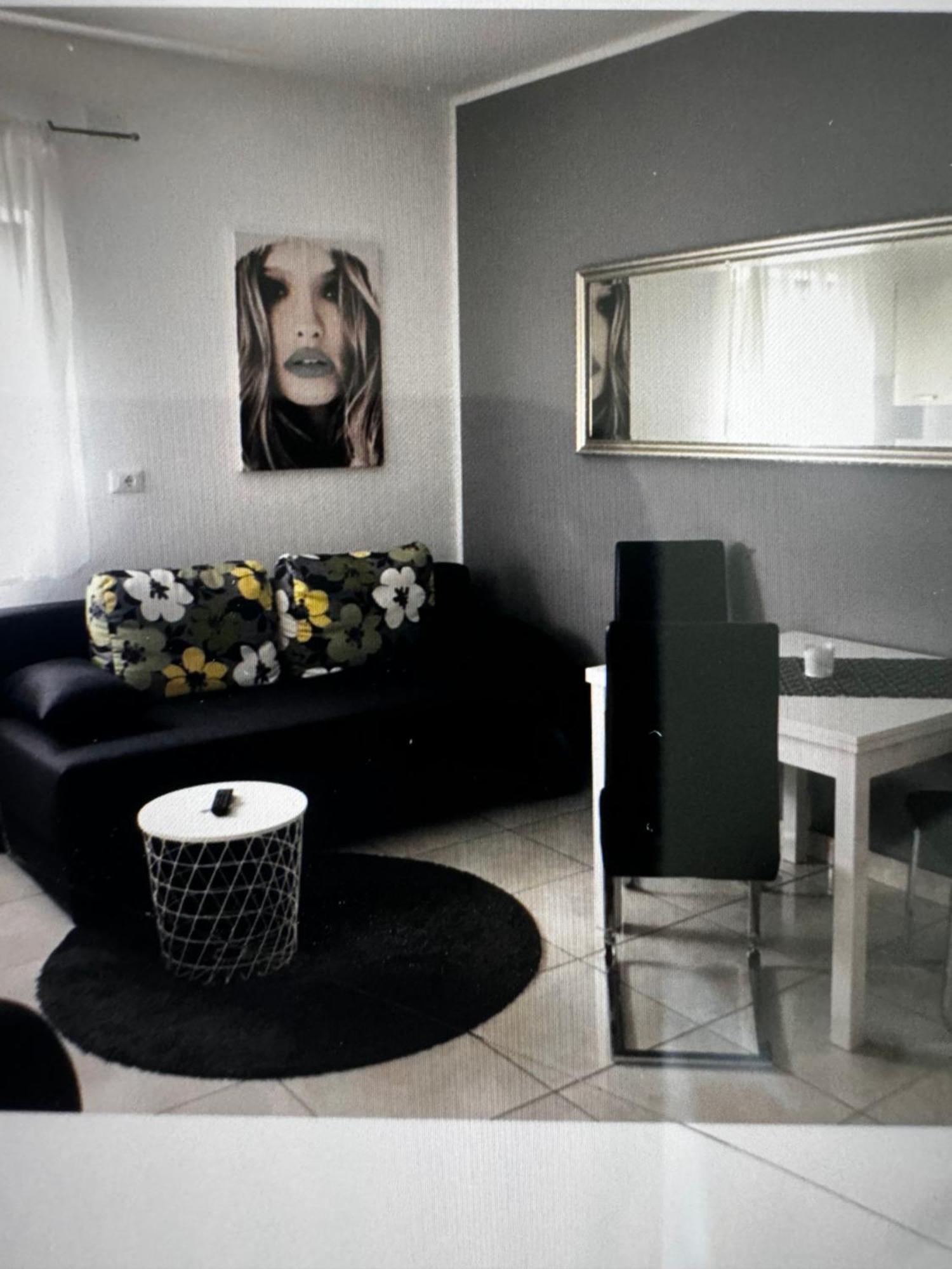 Apartments Villa Lili Umag Zewnętrze zdjęcie