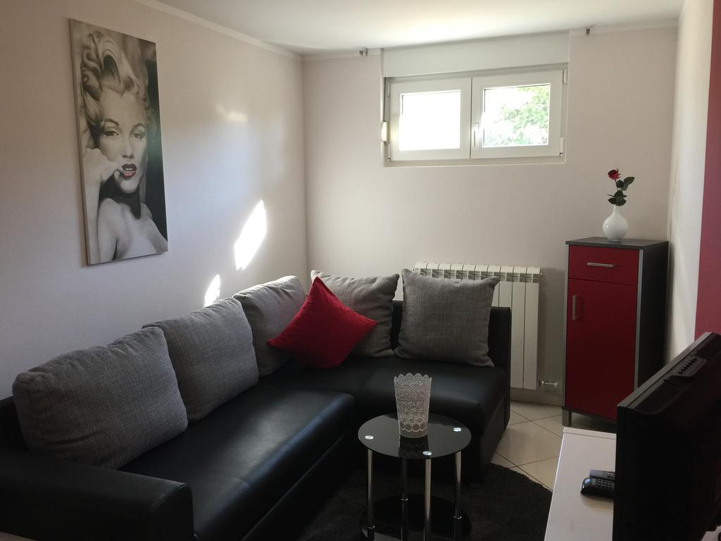 Apartments Villa Lili Umag Zewnętrze zdjęcie